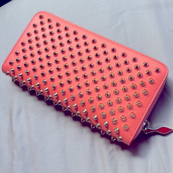 Christian Louboutin Studded Leather Continental Wallet Pink Coral Gold Excellent - Picture 5 of 6